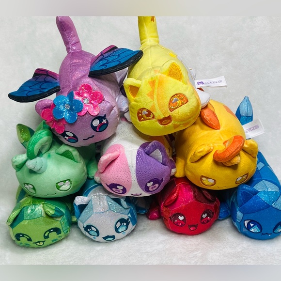 9 Aphmau Meemeows Kawaii Cute Blind Bag Kitty Honeycomb Shamrock Ruby Celestial - Picture 1 of 5